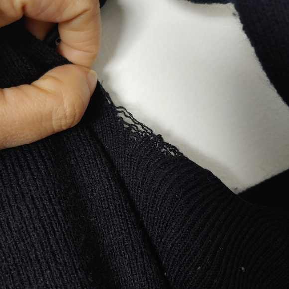 Women's Wool Blend Navy Vest - Picture 6 of 7